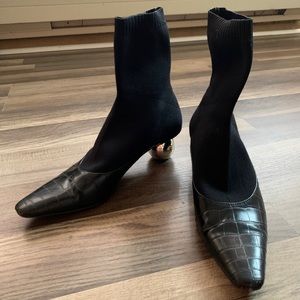 SOCK-STYLE FABRIC LOW-HEEL ANKLE BOOTS